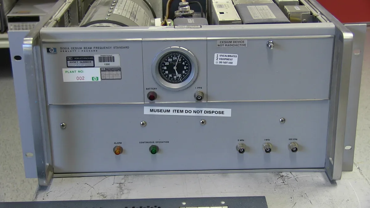 An HP 5061A cesium atomic clock